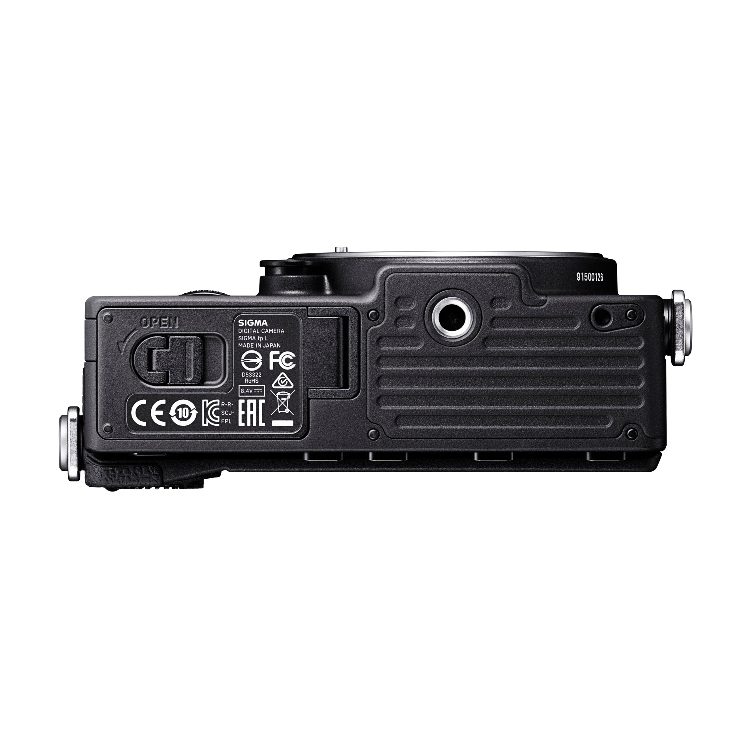 fp L Mirrorless Camera